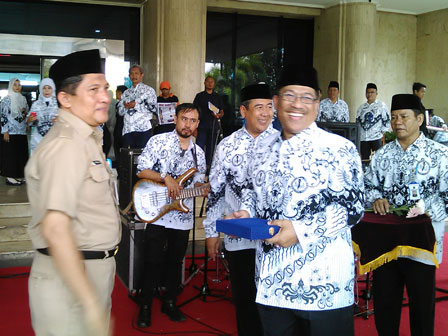 Pencarian PGRI Kab. Mojokerto - Persatuan Guru Republik Indonesia Cabang Kab. Mojokerto